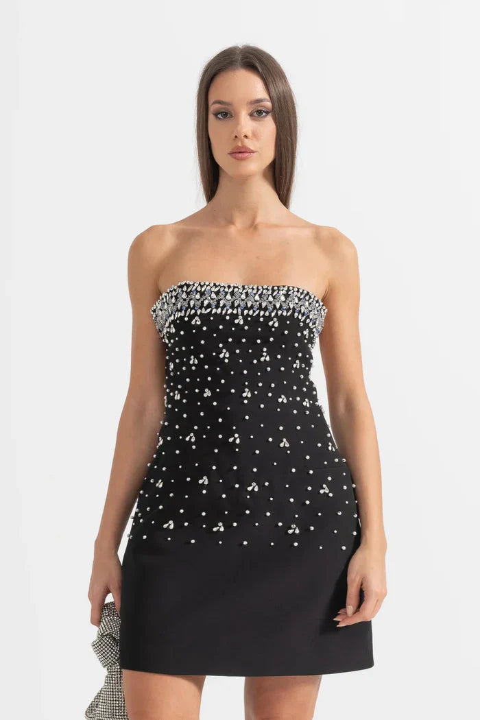 Vestido com Detalhes Bordado a Mão