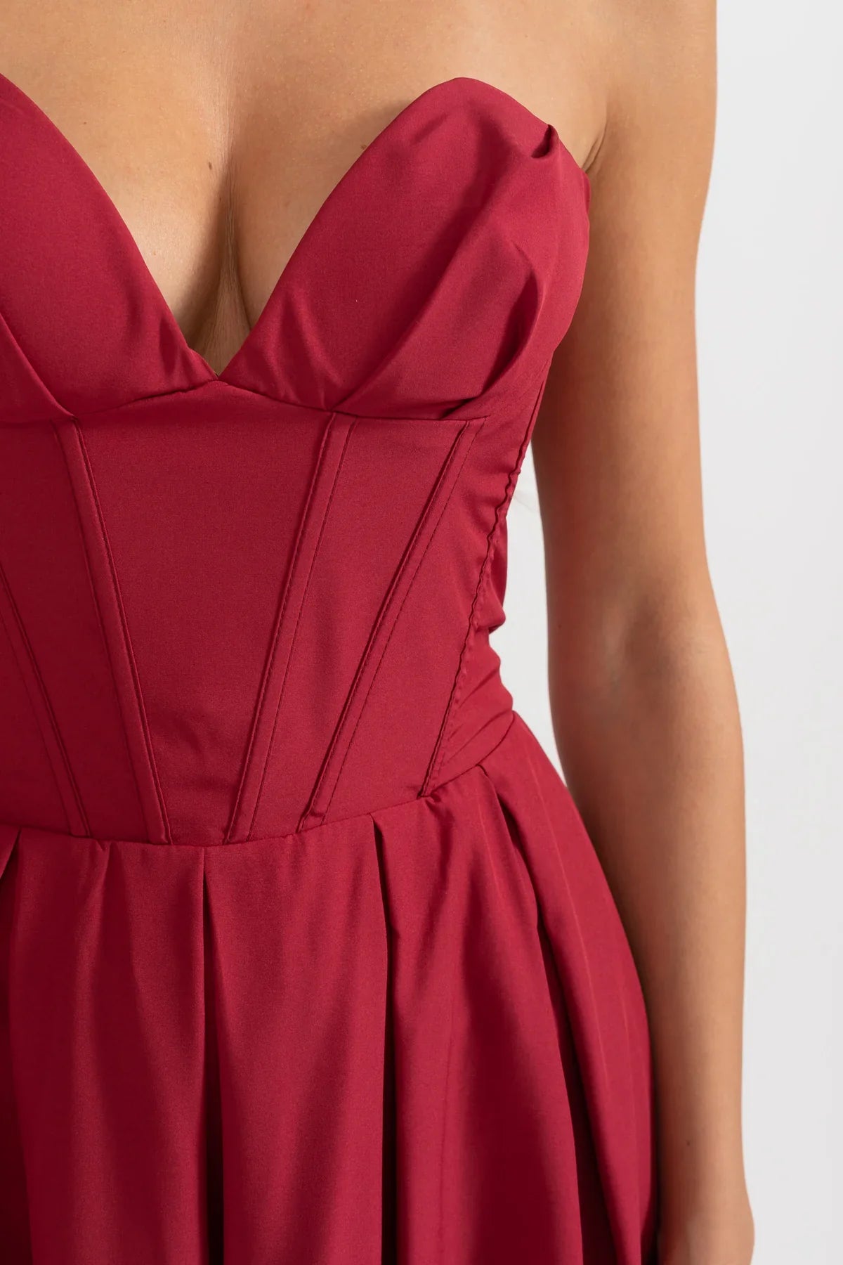 Vestido Midi Sem Alças - Sofisticação e Elegância