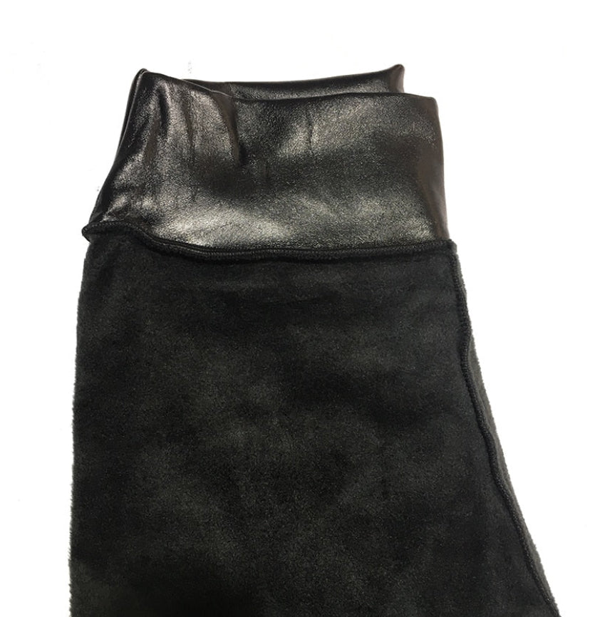 Calça Armane - Couro Térmica Peluciada