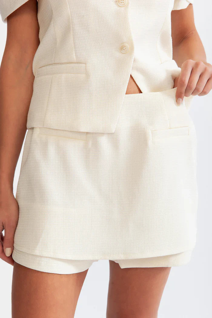 Conjunto Elegante Ombros recortados e silhueta ampulheta