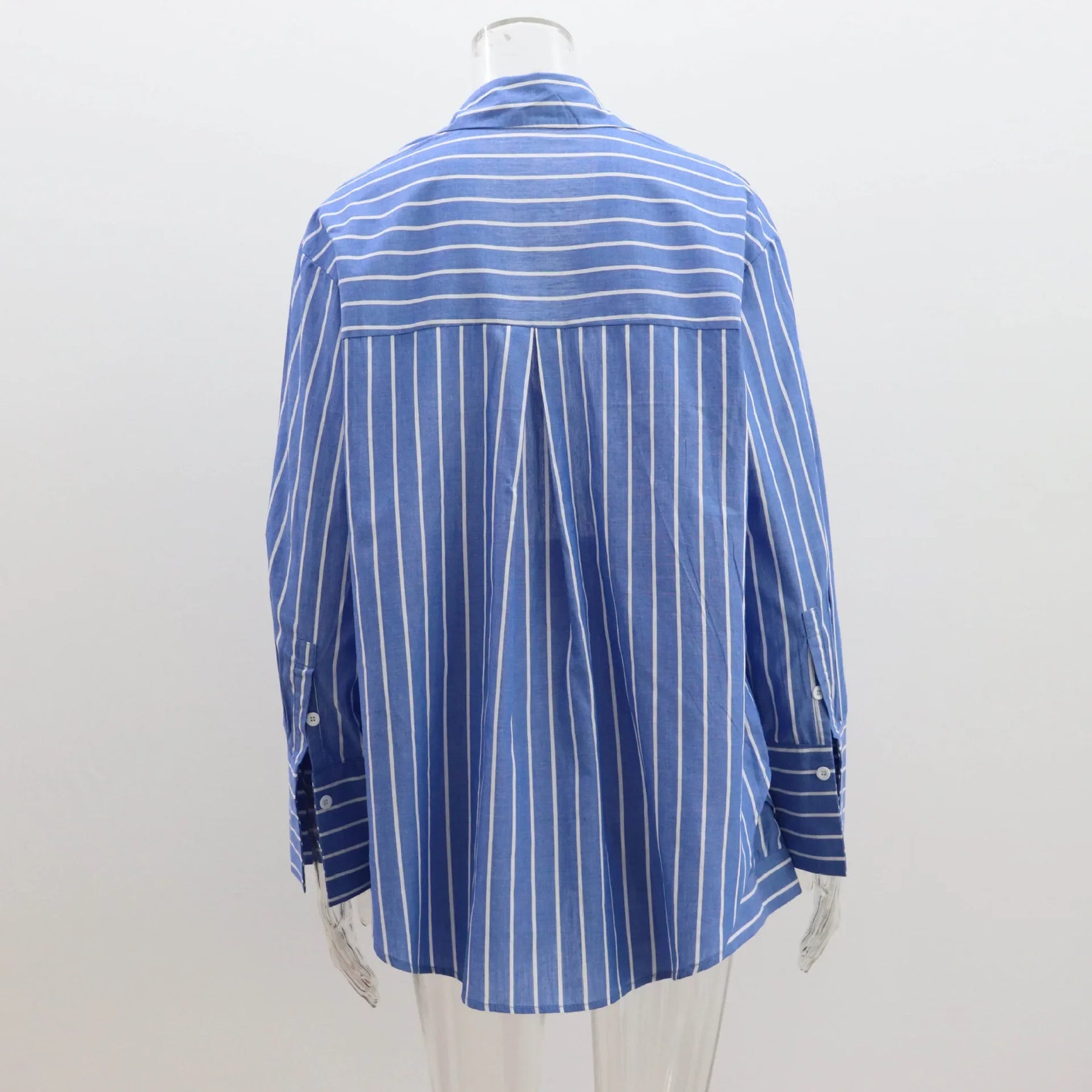 Conjunto Shorts e camisa Listrado - Novidade