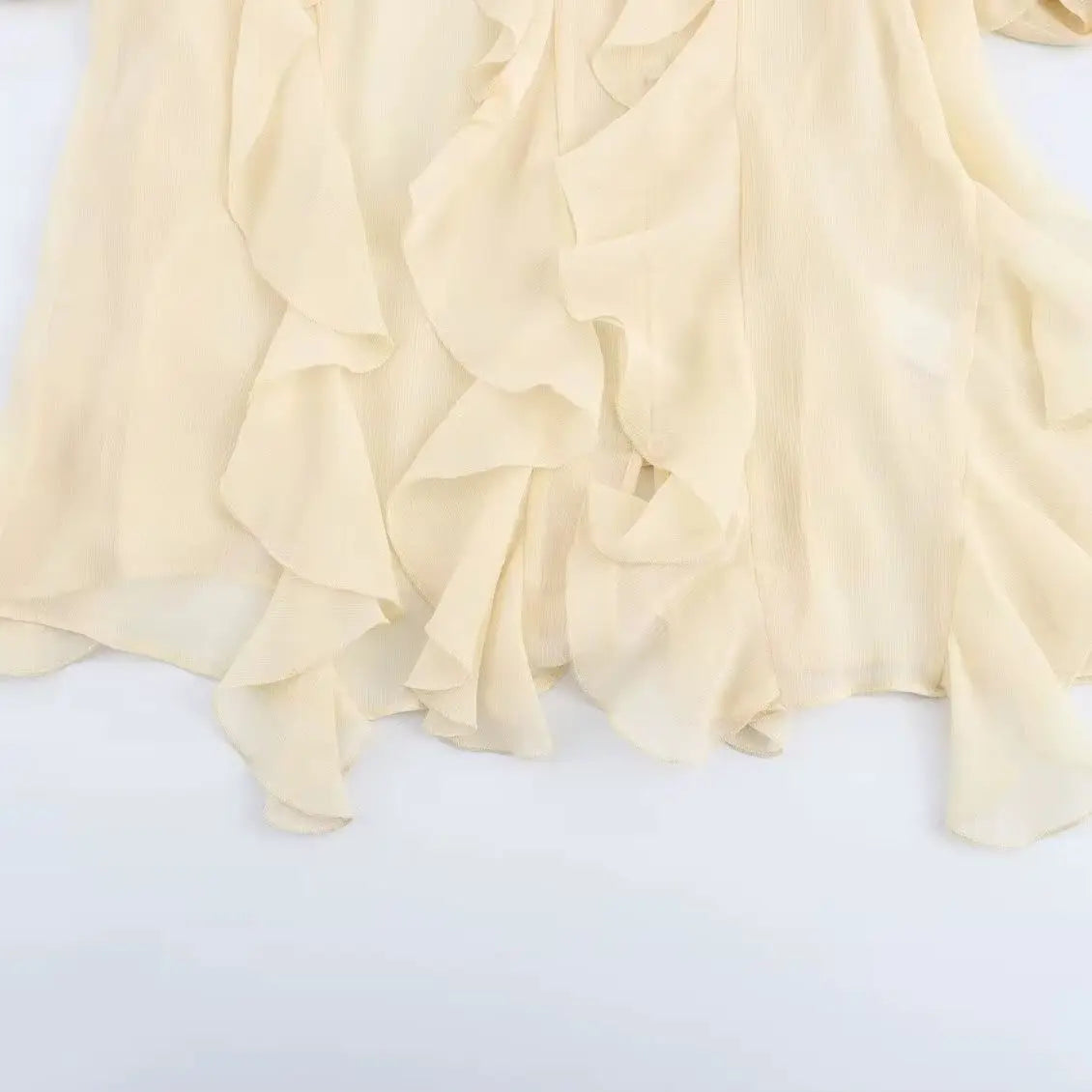 Blusa com Babados e Amarração – Leveza e Estilo para o Dia a Dia