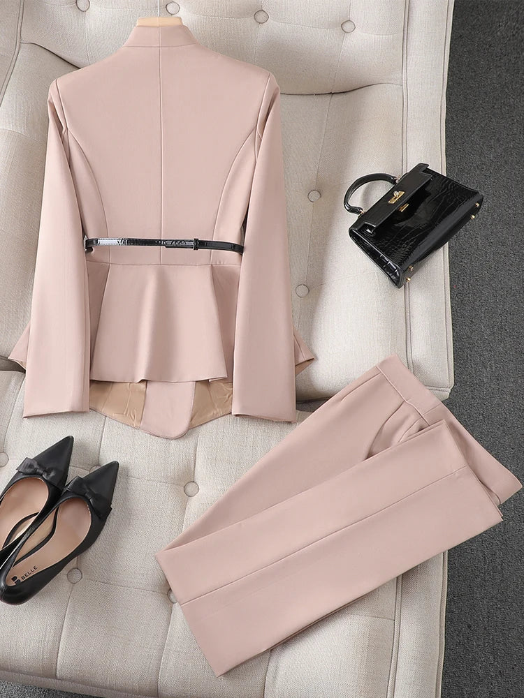 Conjunto Blazer e Calça Alfaiataria com cinto elegante