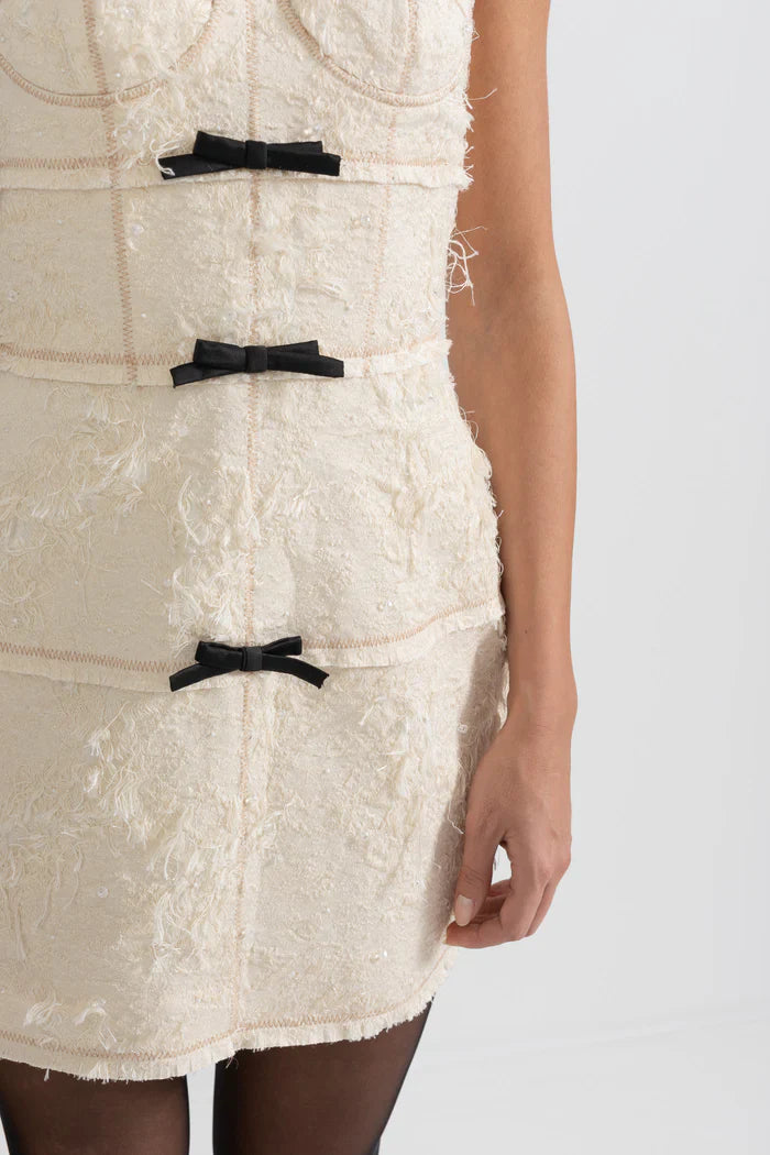 Vestido Com Plumas - Marfim