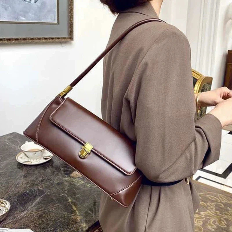Bolsa de Ombro – Couro Ecológico, Estilo Luxo, Pequena e Elegante, Modelo Underarm/Clutch