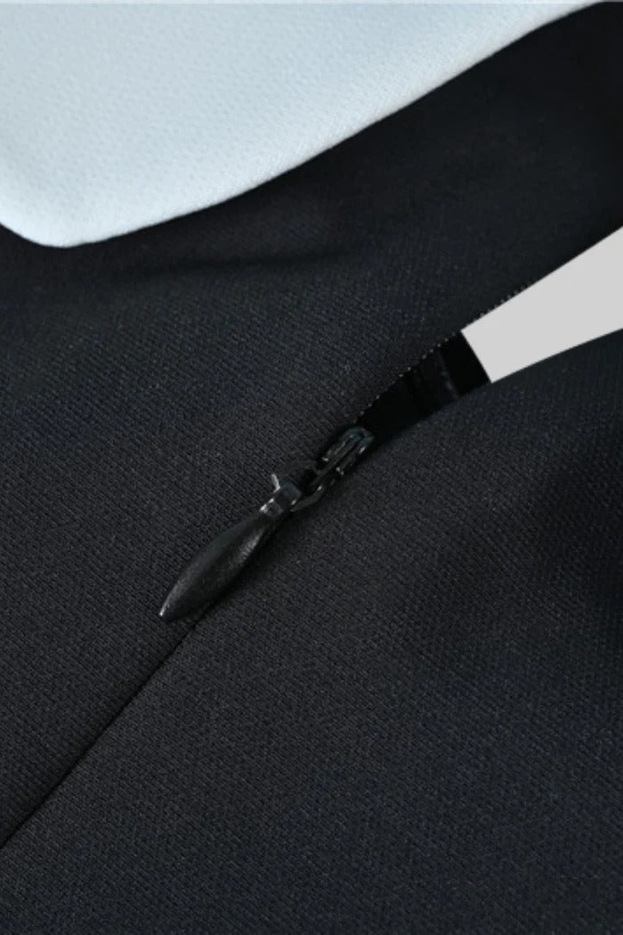 Vestido Minimalista com Detalhe de Laço - P&B
