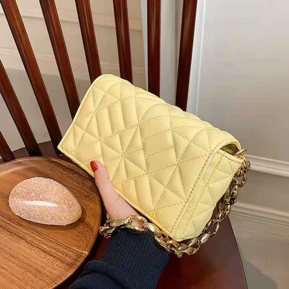 Bolsa Zaha