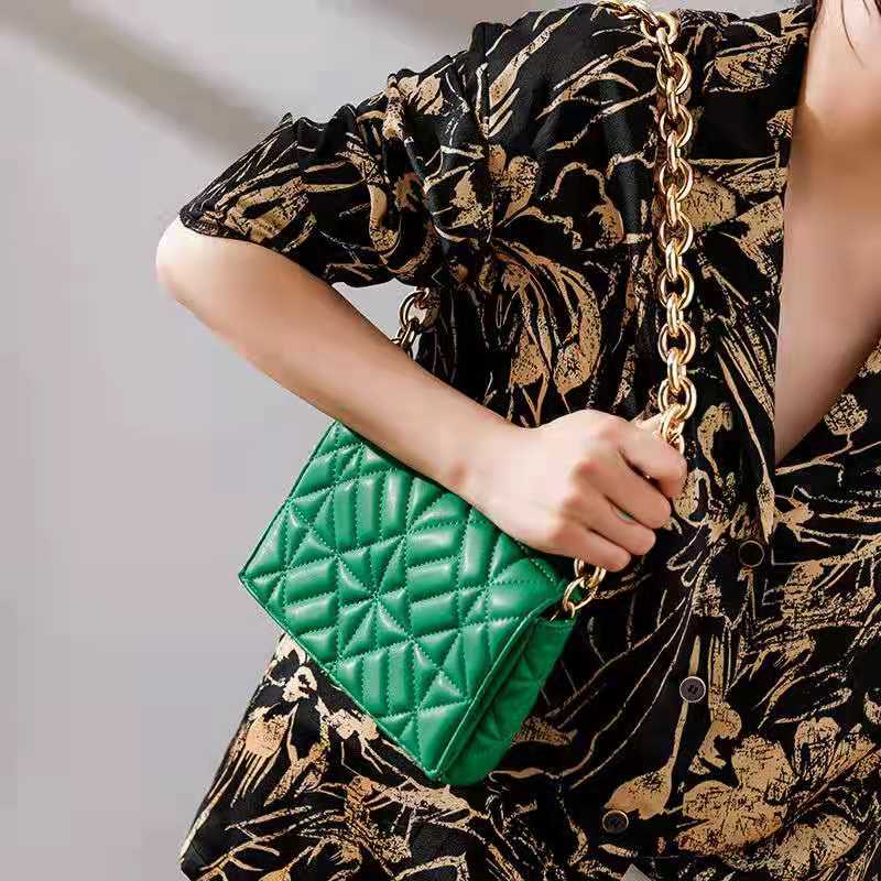 Bolsa Zaha