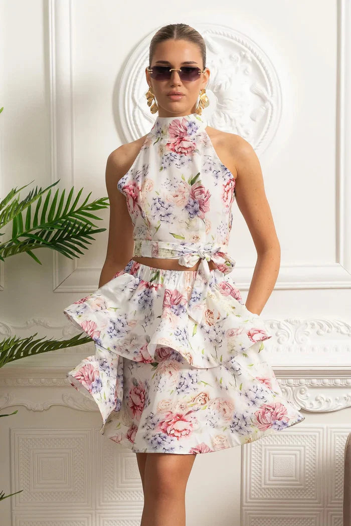 Conjunto – Top Estampado Sem Mangas  + Saia Curta Plissada de Cintura Alta