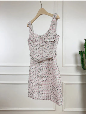 Vestido de Alça em Tweed com Cinto – Elegância e Toque Romântico