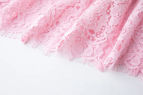 Renda com Pérolas e Strass Bordados à Mão, Gola Redonda, Manga Curta