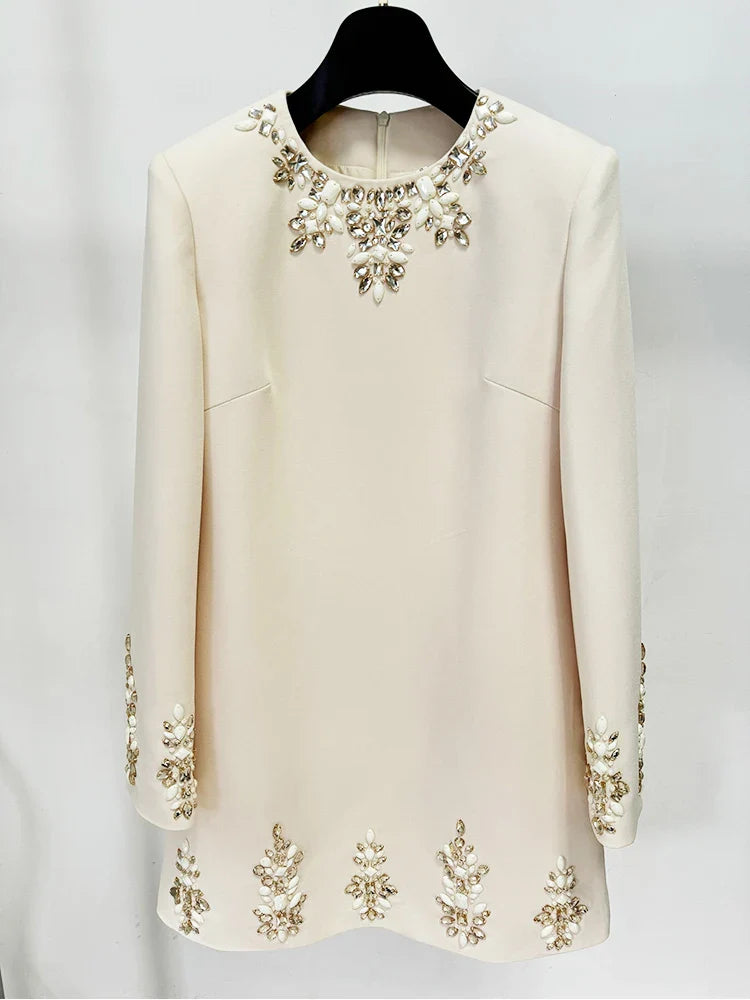 Vestido Bordado à Mão – Elegância e Sofisticação