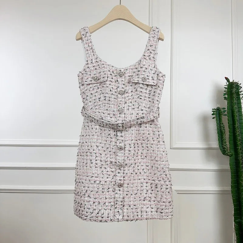 Vestido de Alça em Tweed com Cinto – Elegância e Toque Romântico