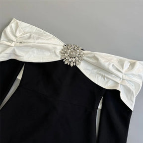 Vestido com Bordado à Mão em Pedrarias – Modelo Ombro a Ombro com Silhueta Ajustada e Elegância Artesanal
