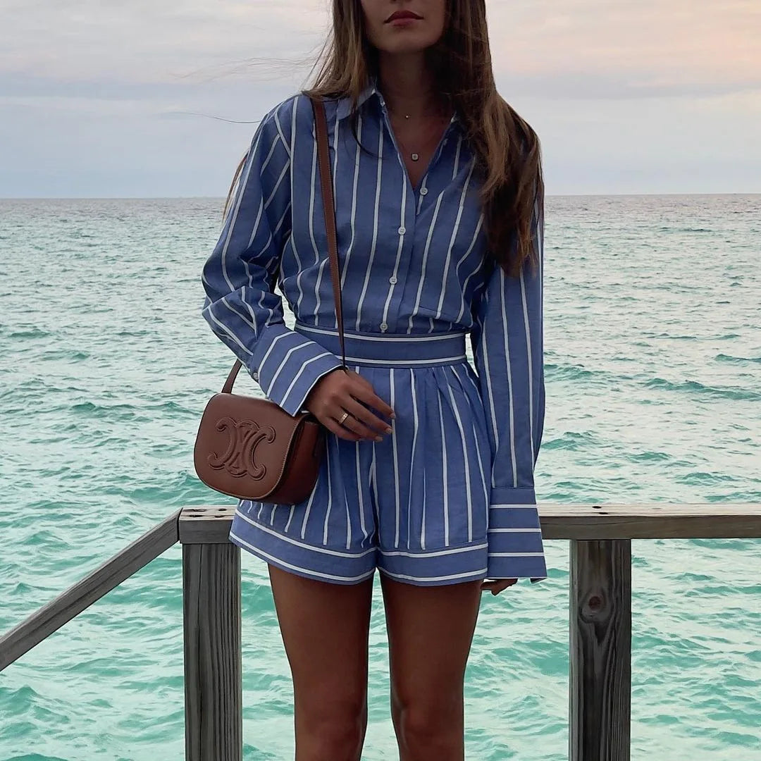 Conjunto Shorts e camisa Listrado - Novidade