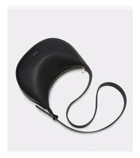 Bolsa  – Modelo Meia-Lua, Estilo Crossbody, Elegante