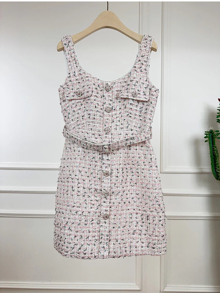 Vestido de Alça em Tweed com Cinto – Elegância e Toque Romântico