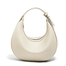 Bolsa  – Modelo Meia-Lua, Estilo Crossbody, Elegante